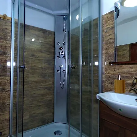Casa Moroseneasca Guest house *