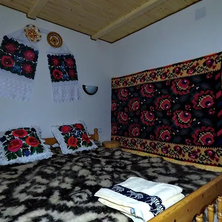Guest house Casa Moroseneasca