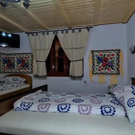 Guest house Casa Moroseneasca *